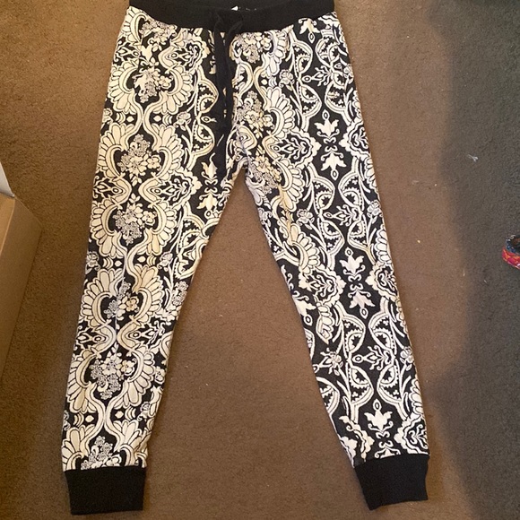 BCBG Joggers - Picture 1 of 2